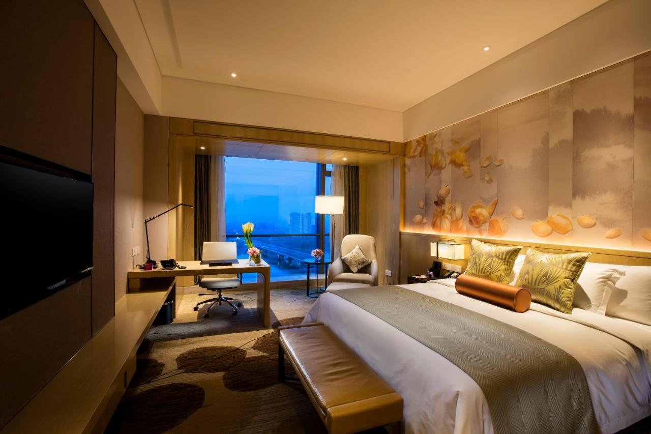 Crowne Plaza Fuzhou Riverside By Ihg ภายนอก รูปภาพ