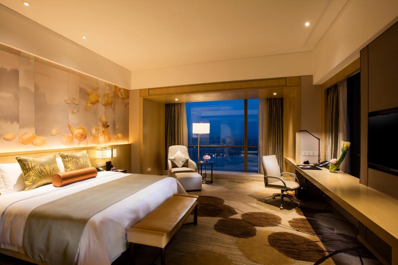 Crowne Plaza Fuzhou Riverside By Ihg ภายนอก รูปภาพ