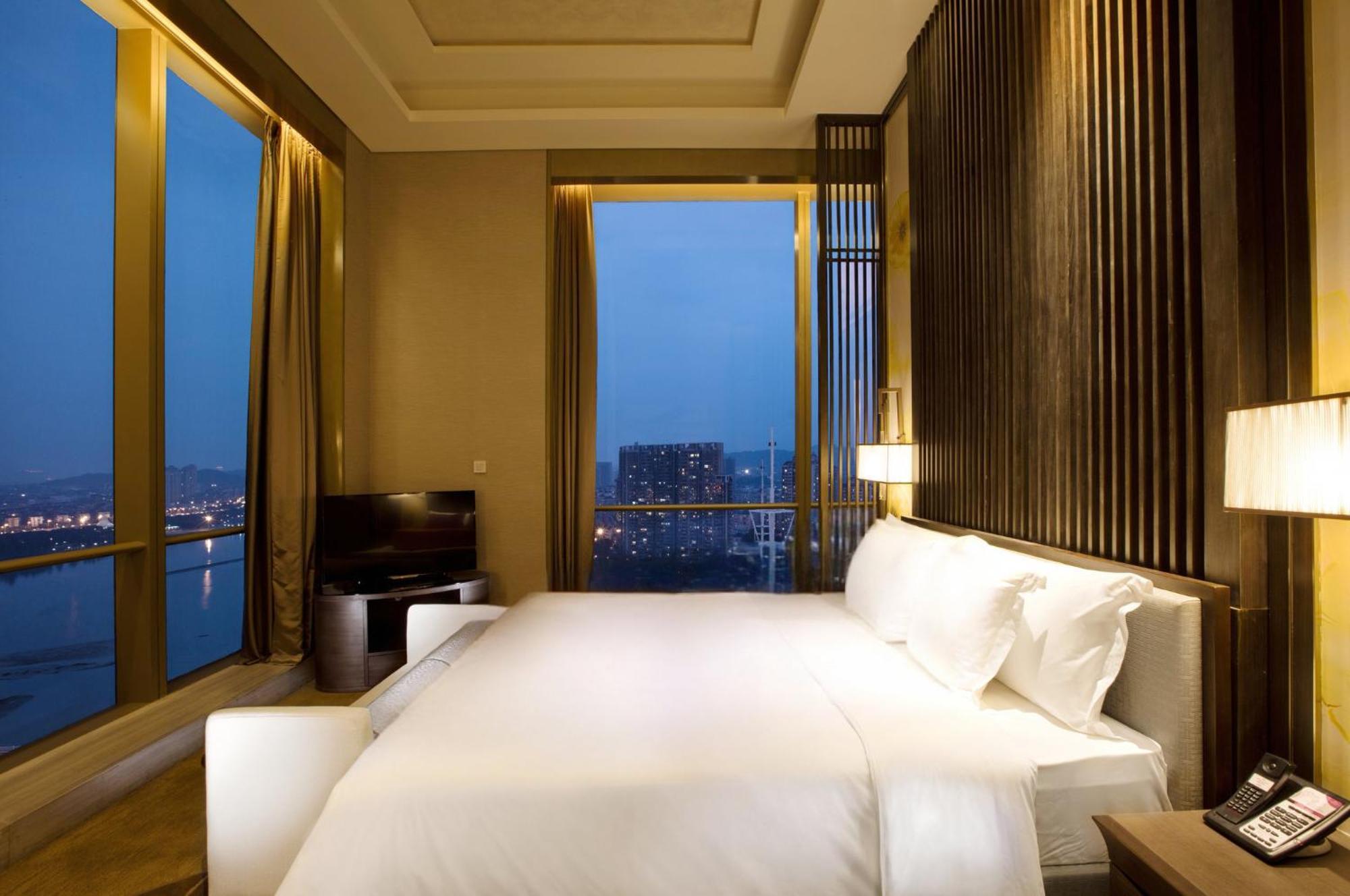 Crowne Plaza Fuzhou Riverside By Ihg ภายนอก รูปภาพ