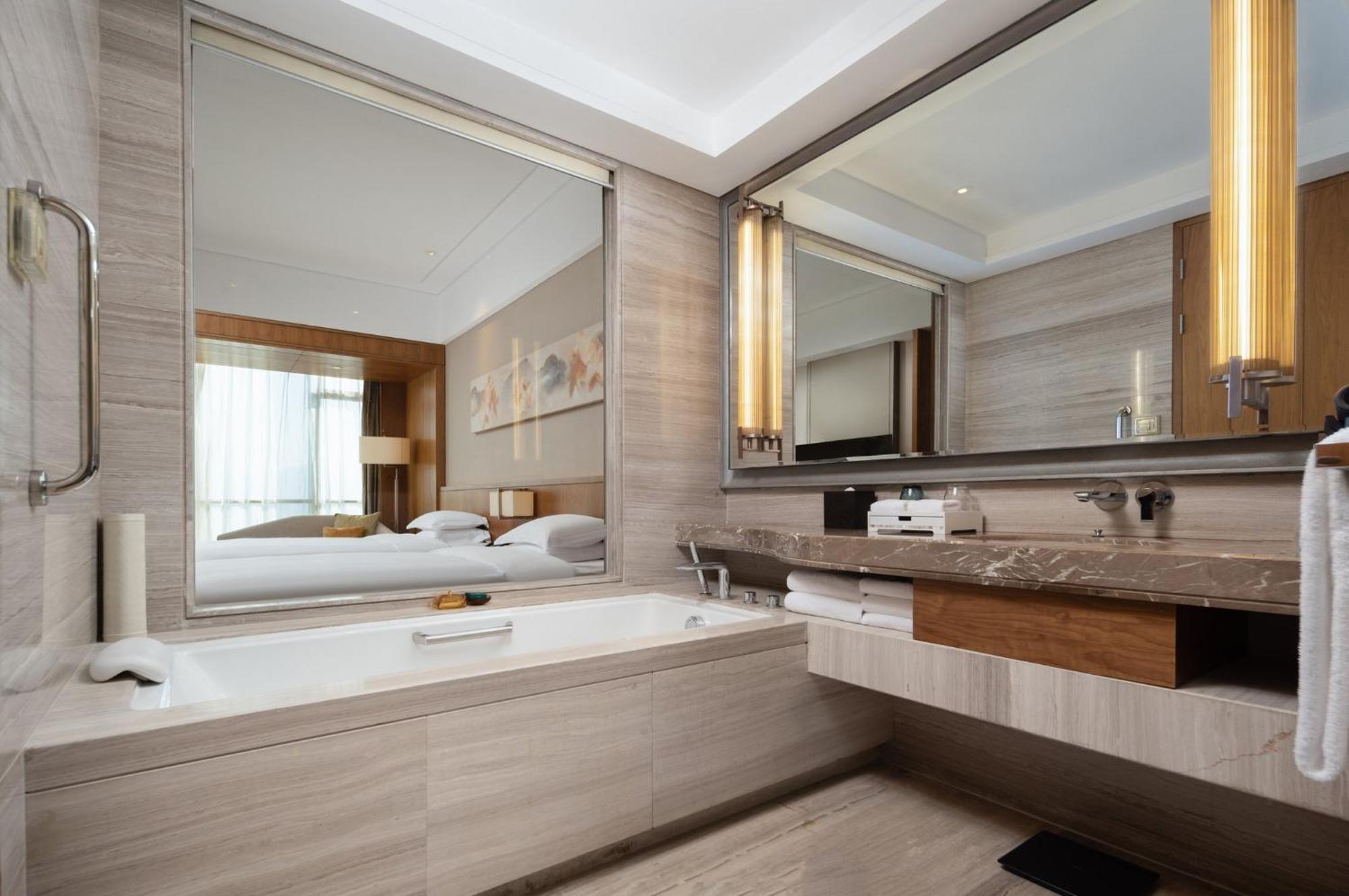 Crowne Plaza Fuzhou Riverside By Ihg ภายนอก รูปภาพ